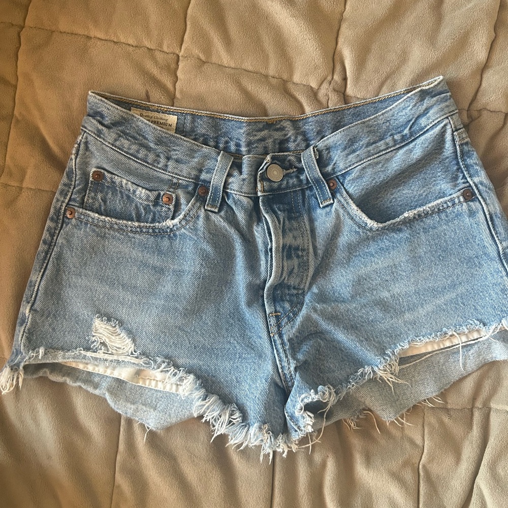 Levi’s 501 shorts